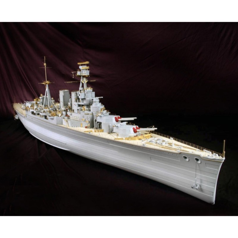 HMS Hood Model on Base 1:1250 Scale GM102 New 