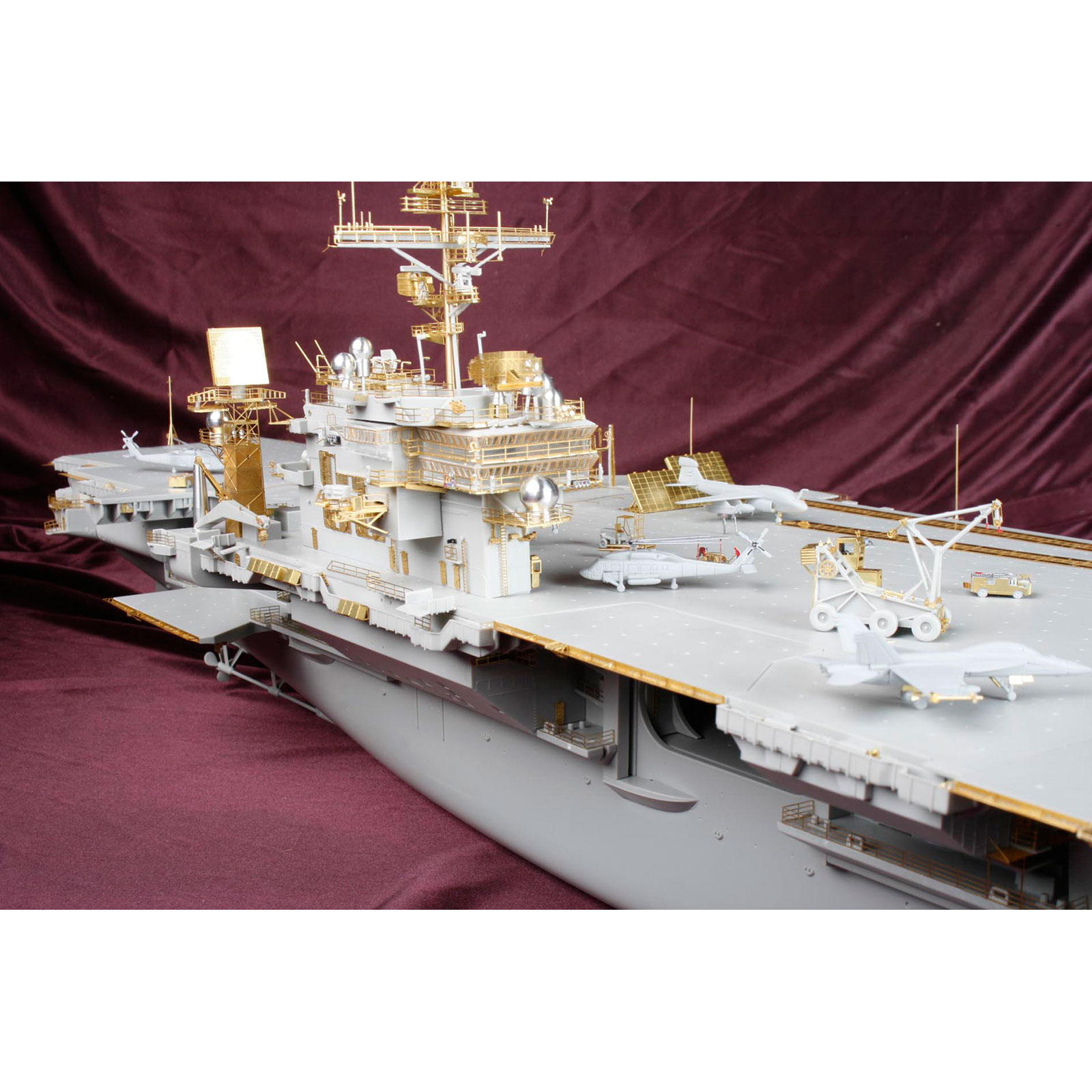 Trumpeter USS Kitty Hawk 1/350 Scale Model 
